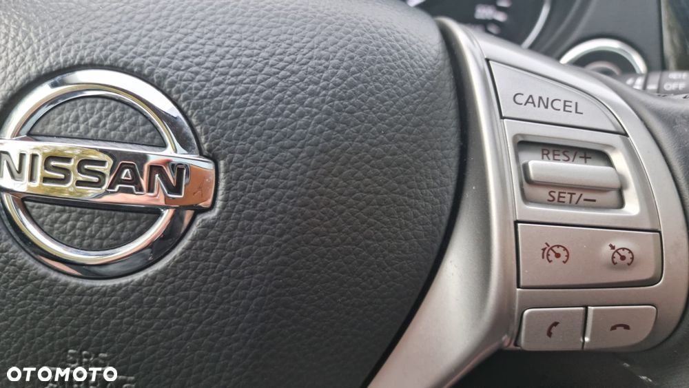 Nissan Qashqai 1.6 DCi Tekna Xtronic EU6 - 17