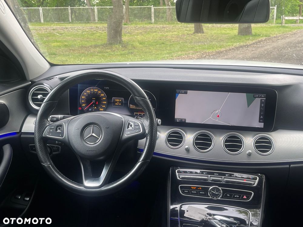 Mercedes-Benz Klasa E 220 d 9G-TRONIC - 20