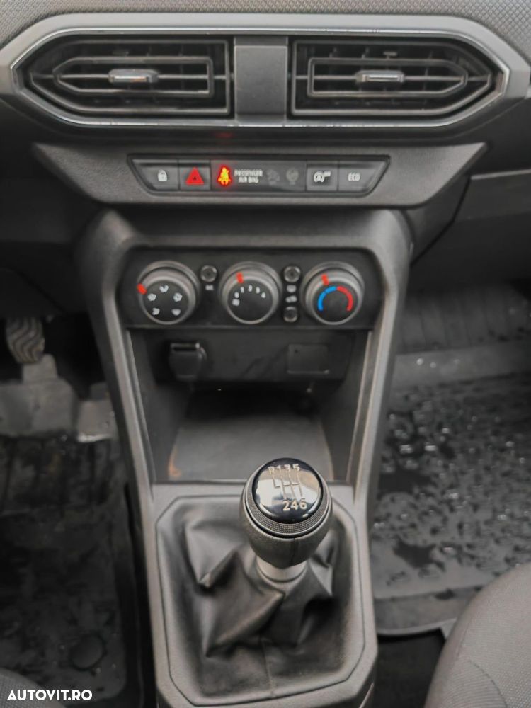 Dacia Sandero - 9