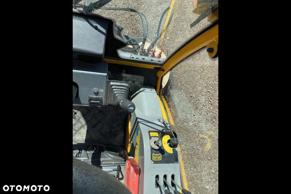 Inny Belos TransPro 3440P – Zamiatarka komunalna / nośnik narzędzi - 11