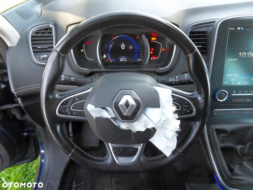 Renault Scenic BLUE dCi 120 BUSINESS EDITION - 23