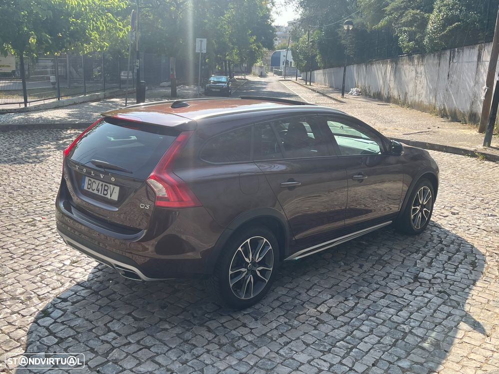 Volvo V60 Cross Country D3 Summum - 4