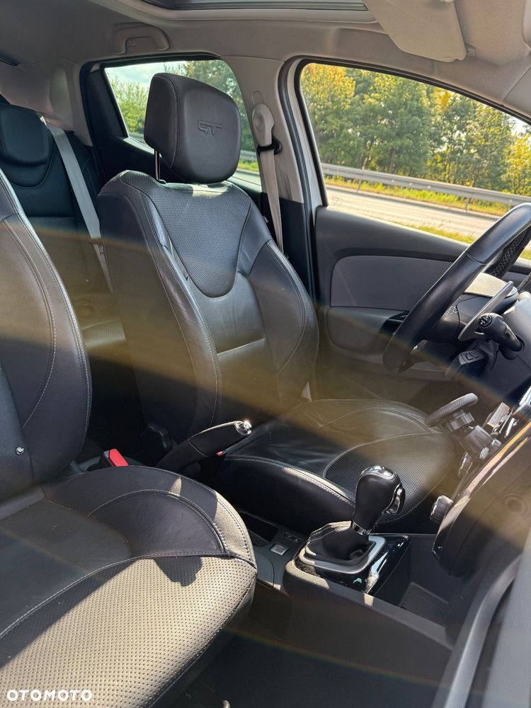 Renault Clio - 32