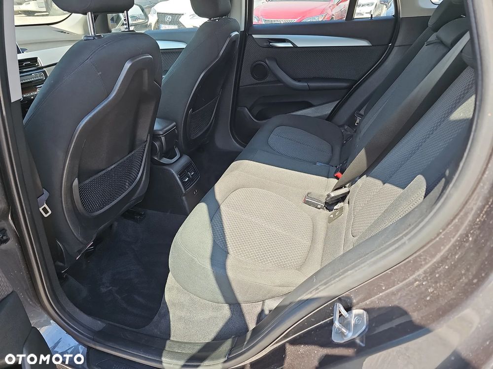 BMW X1 xDrive25e Advantage - 24