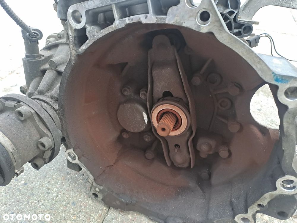 Skoda Roomster Rapid Jeti 1.4 TDi 80KM skrzynia biegów kod JDE - 4