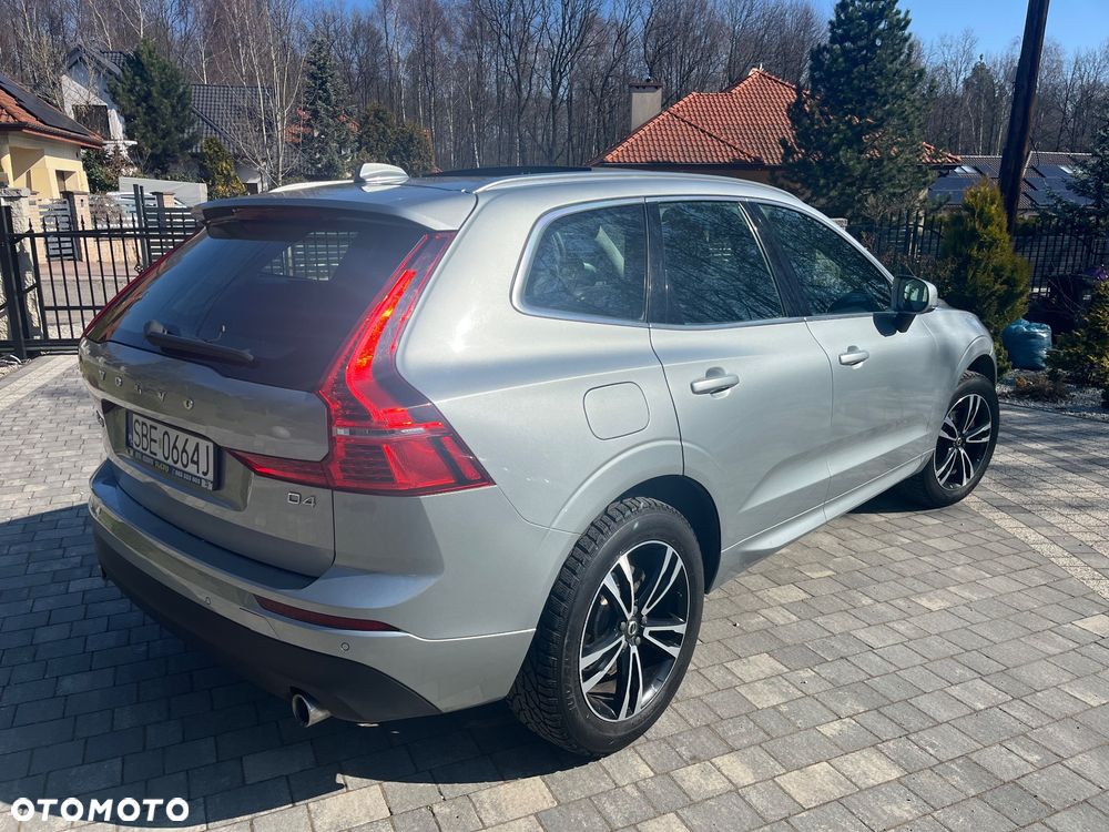 Volvo XC 60 D4 Momentum Pro - 4