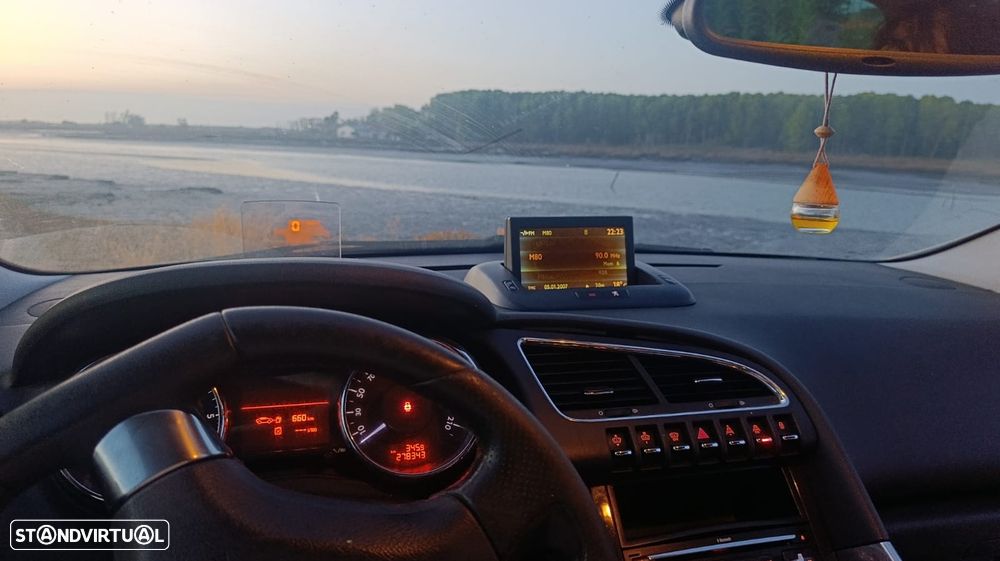 Peugeot 3008 1.6 HDi Sport — fotografia 9