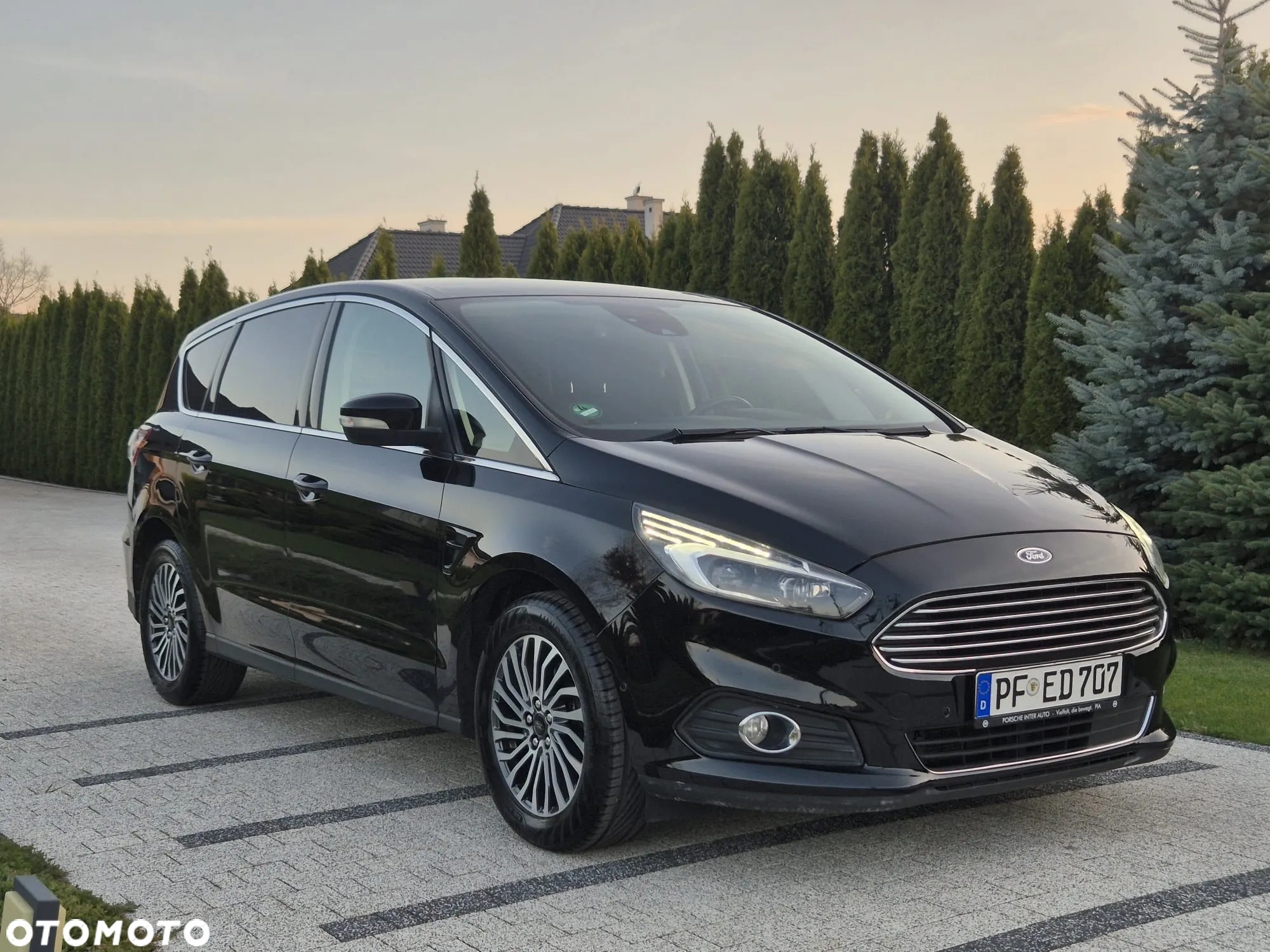 Ford S-Max 2.0 TDCi Titanium PowerShift - 39