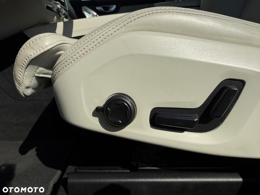 Volvo XC 60 - 17