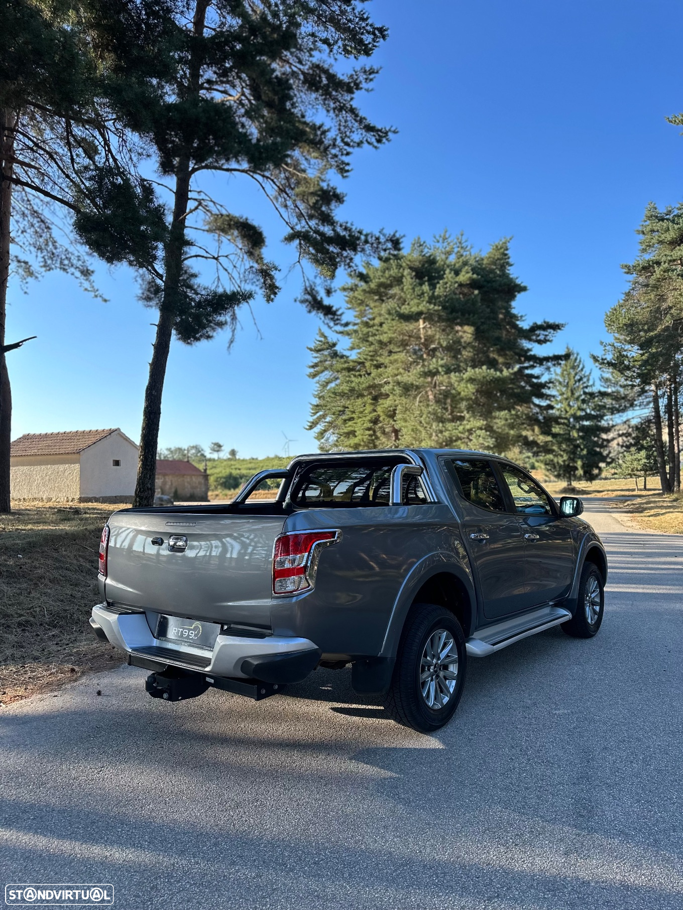 Mitsubishi L200 2.4 DI-D CD Intense Strakar 4WD - 3