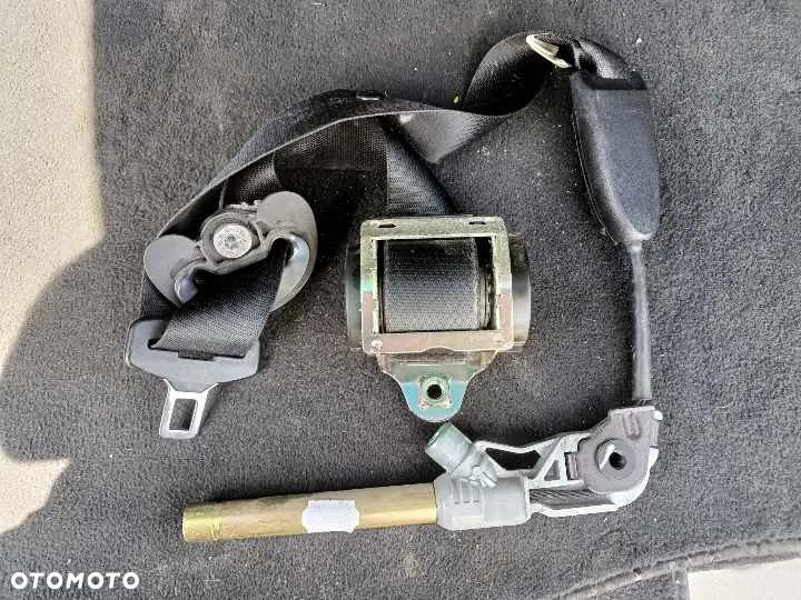 Napinacz pasa dopinacz lewy przód przedni BMW E60 E61 Europa 7149509