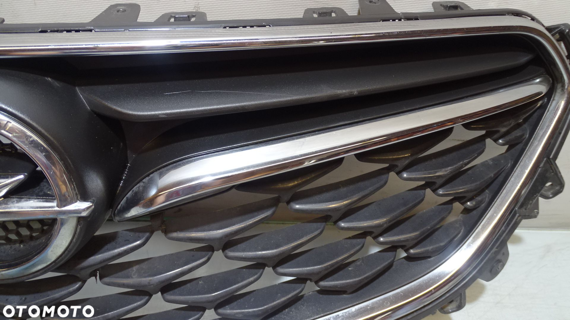 GRILL ATRAPA OPEL MOKKA - 3
