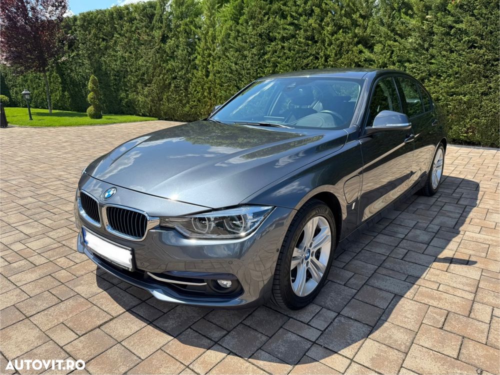 BMW Seria 3 330e iPerformance AT Sport Line Shadow - 1