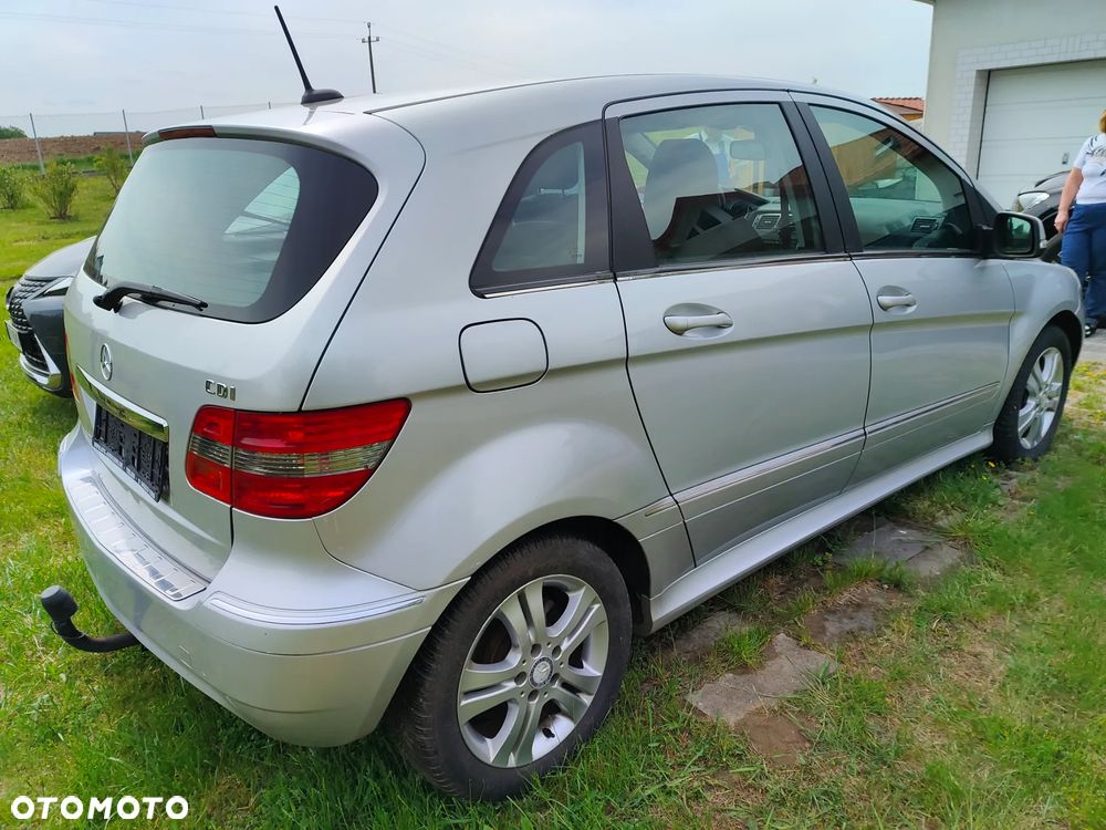 Mercedes-Benz Klasa B 180 CDI - 4