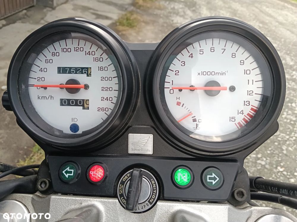 Honda CB - 4