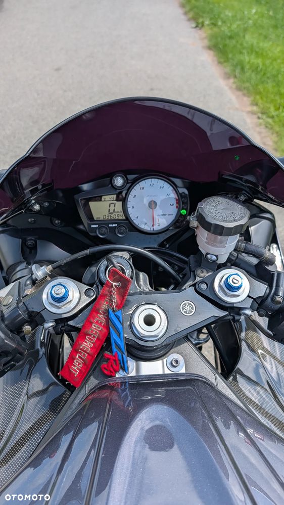 Yamaha R6 - 9