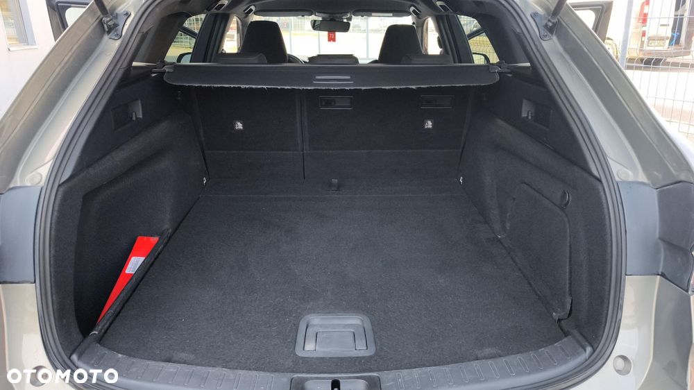 Toyota Corolla 2.0 Hybrid Comfort - 12