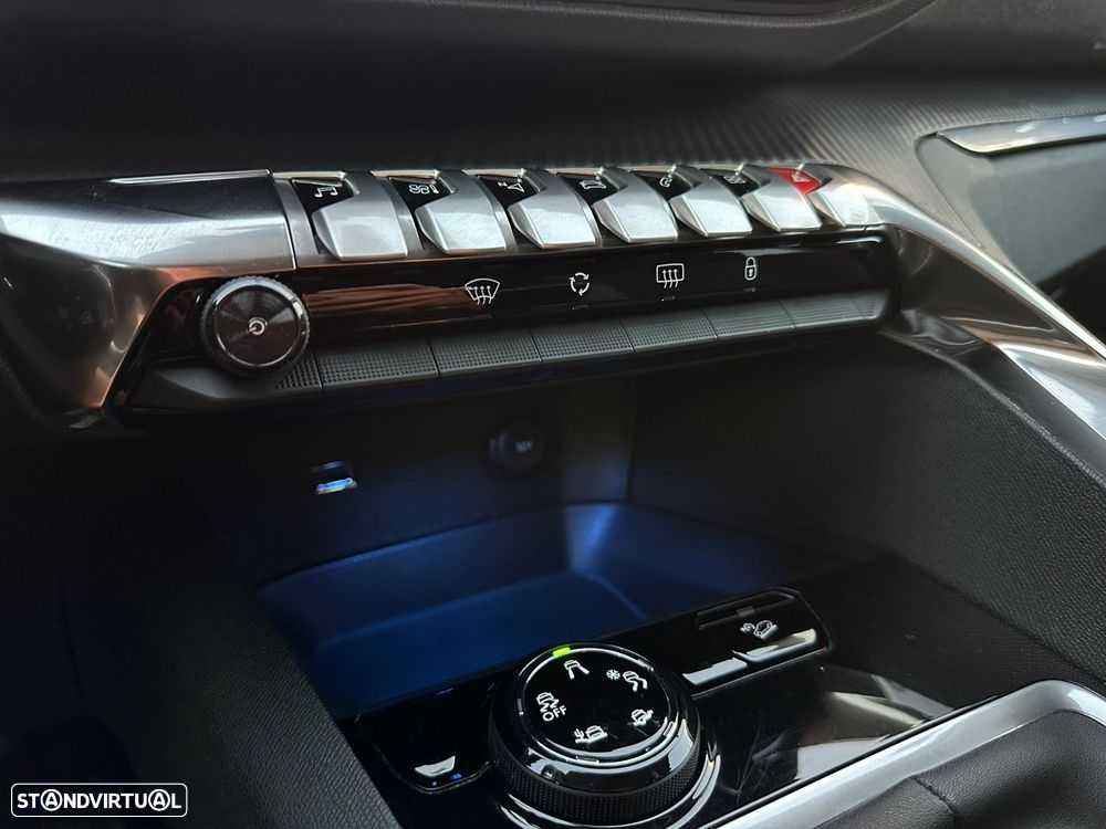 Peugeot 3008 - 12