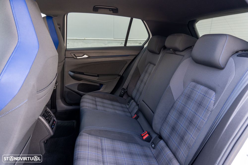 VW Golf 1.4 TSI GTE DSG - 26