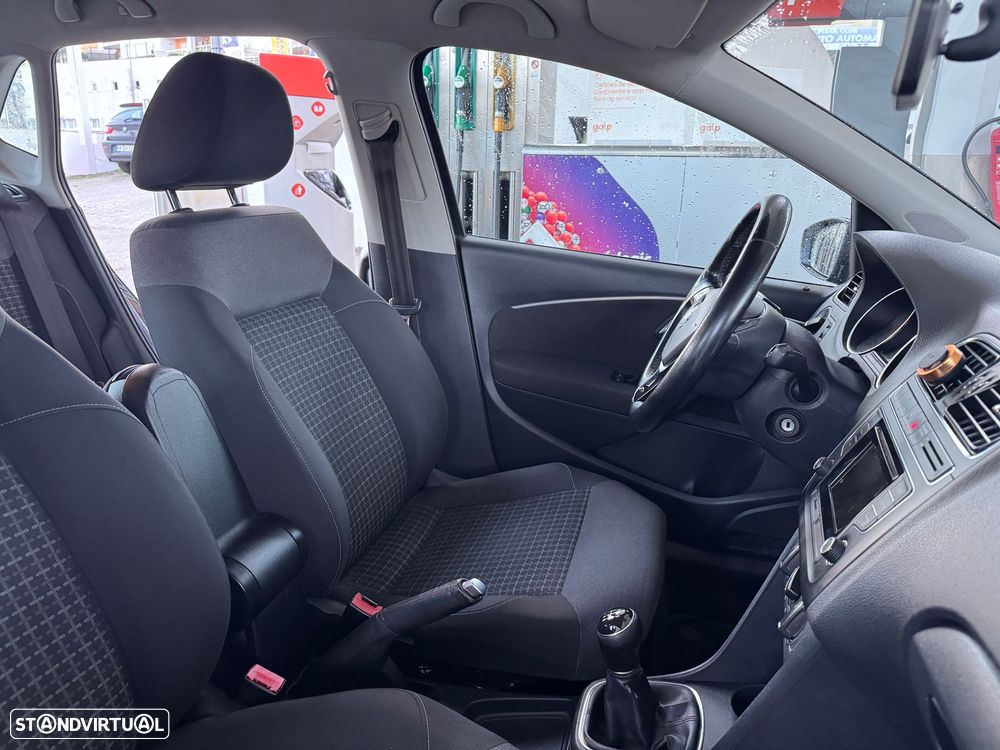 VW Polo 1.0 Confortline - 12