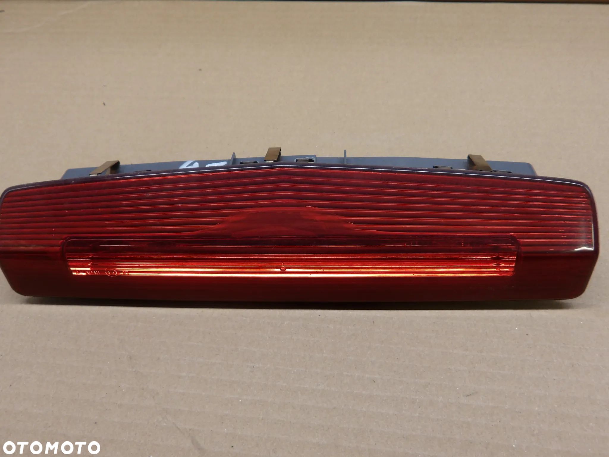 OPEL ZAFIRA B 1.8B ŚWIATŁO STOP 13211587 - 1