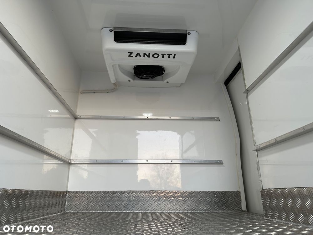Fiat Doblo Chłodnia Izoterma Zanotti - 23