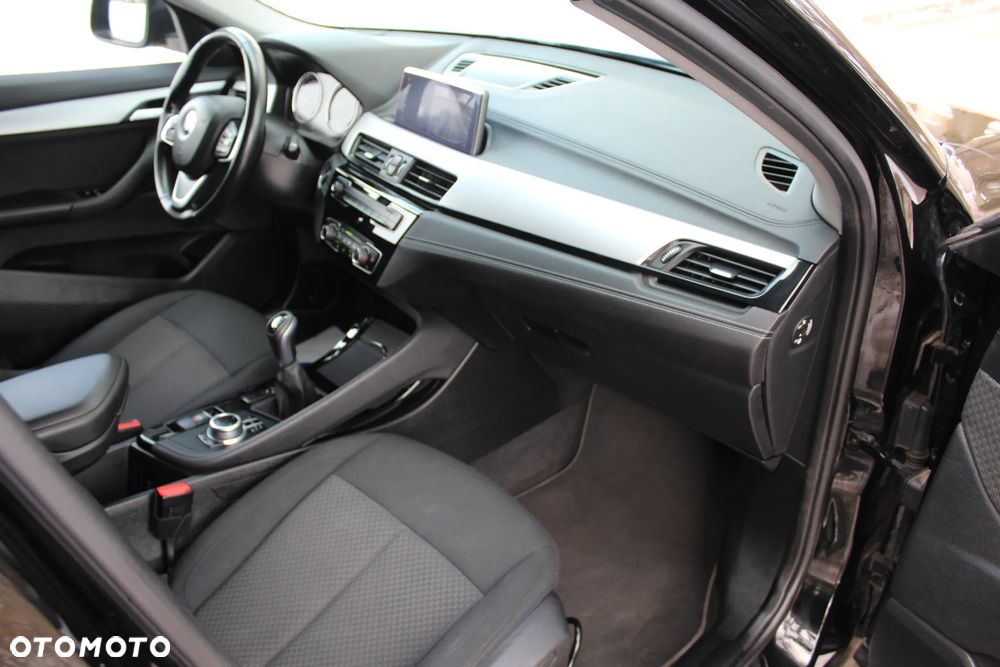 BMW X2 sDrive18d Advantage Plus - 26