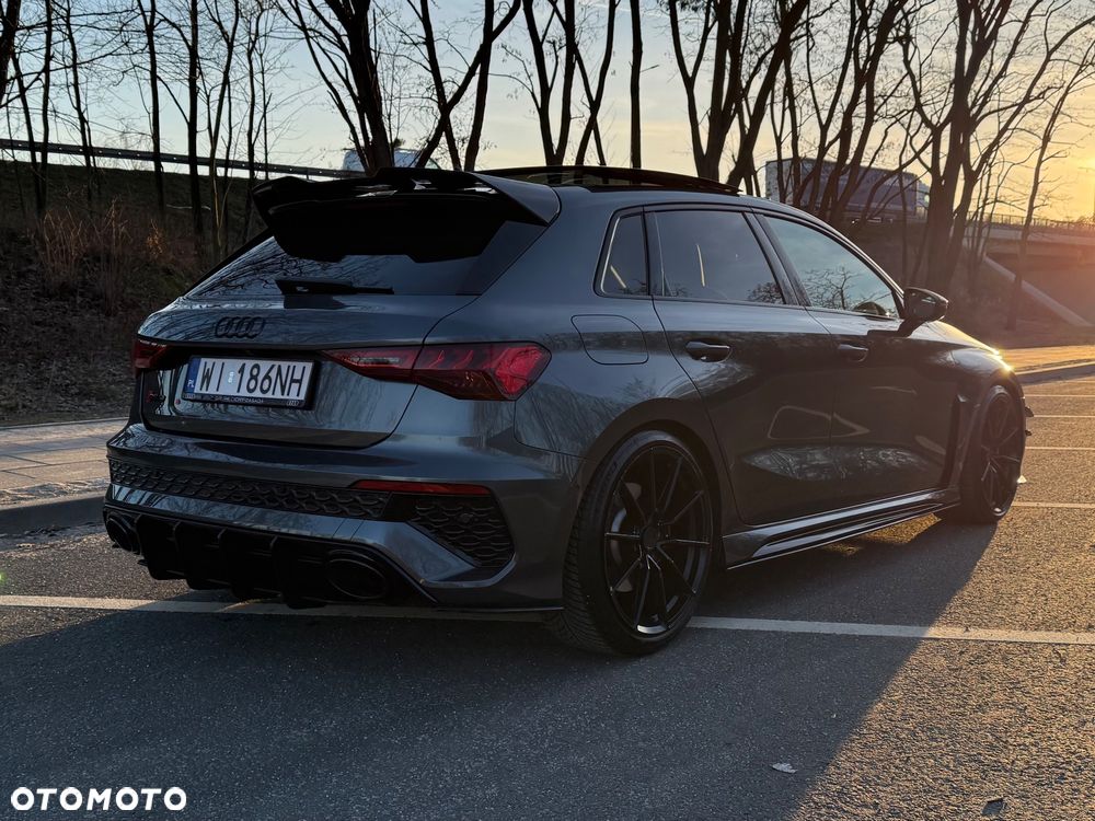 Audi RS3 Sportback - 18