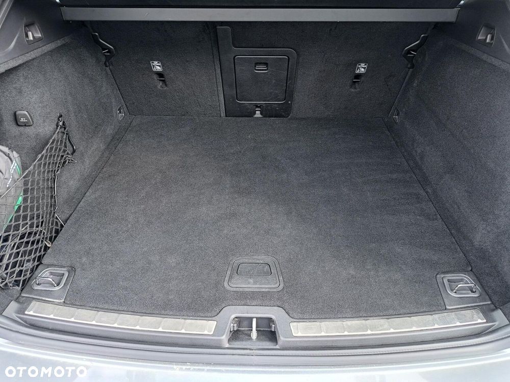 Volvo XC 60 D4 SCR R-Design - 10