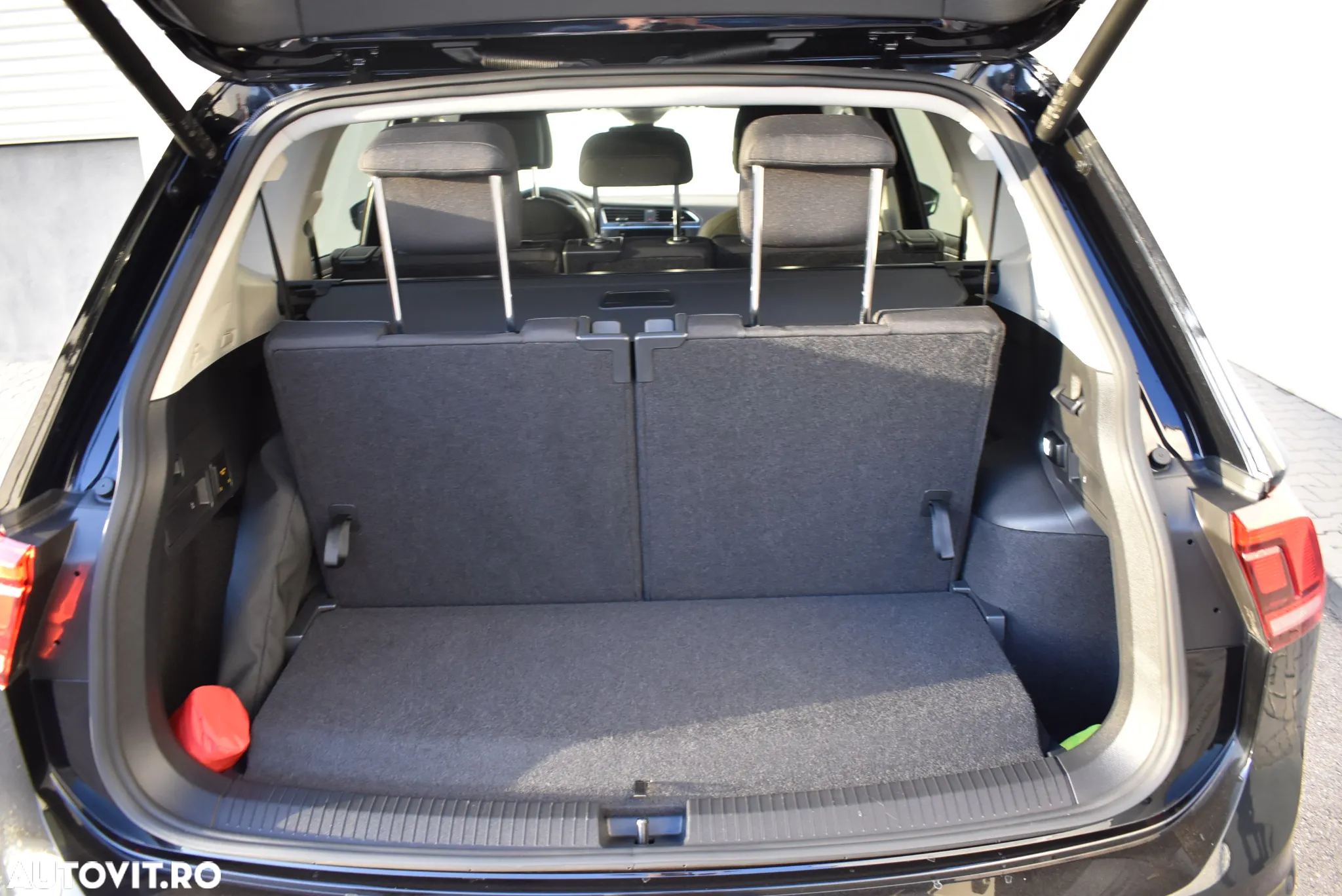 Volkswagen Tiguan Allspace 2.0 TDI DSG Life - 31