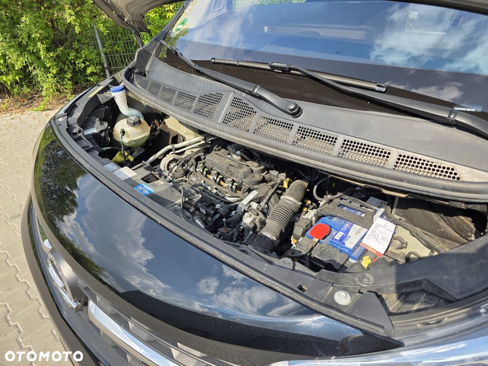 Opel Vivaro - 22