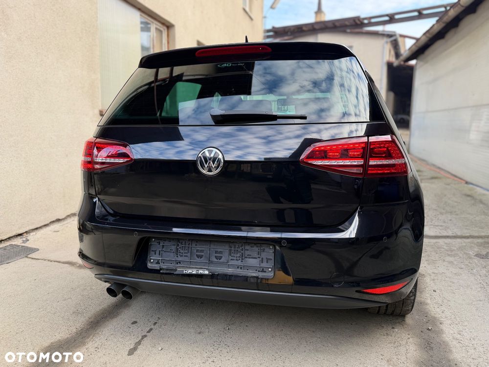 Volkswagen Golf 2.0 TDI (BlueMotion Technology) DSG Highline - 18