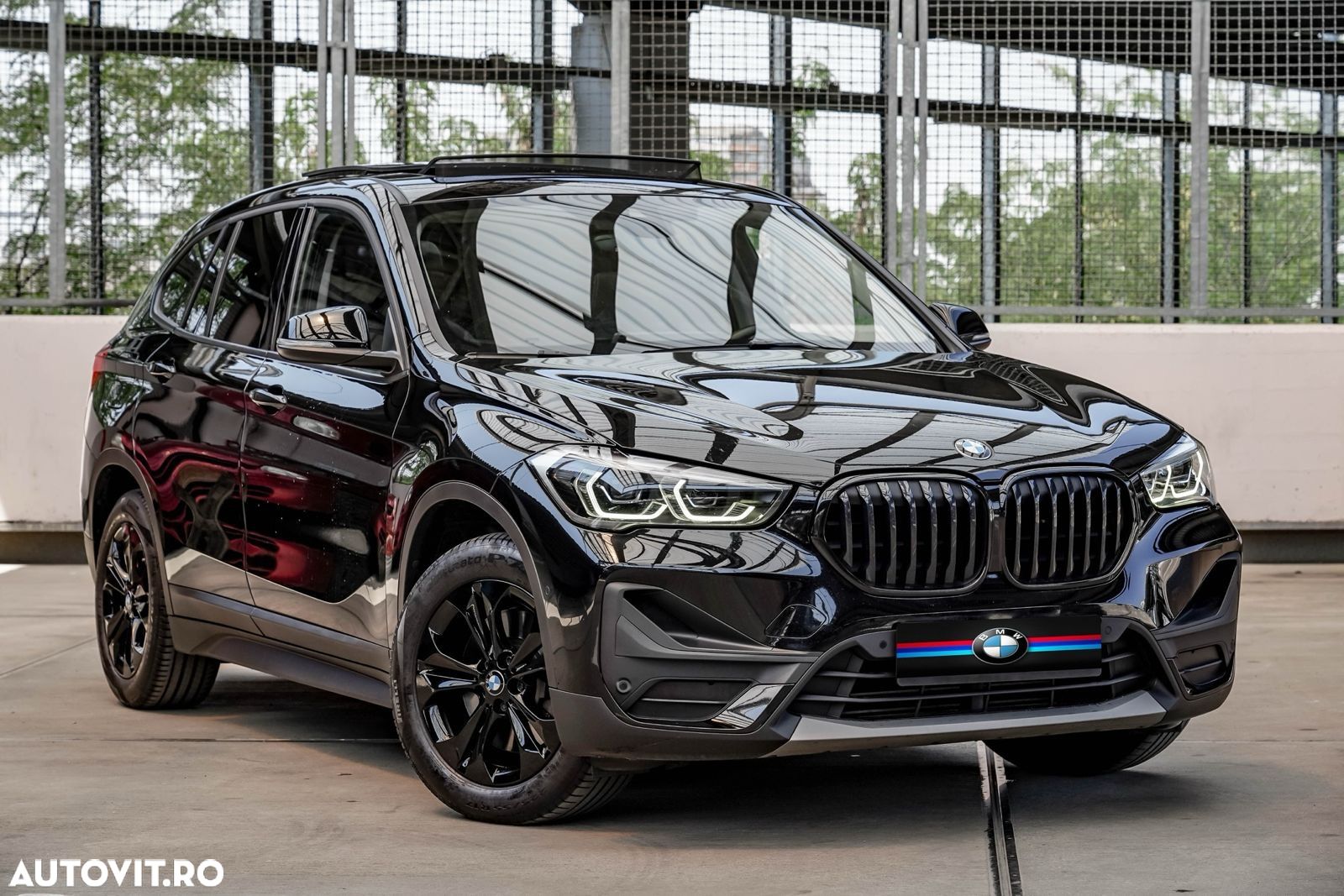 BMW X1 xDrive25e Sport Line - 1