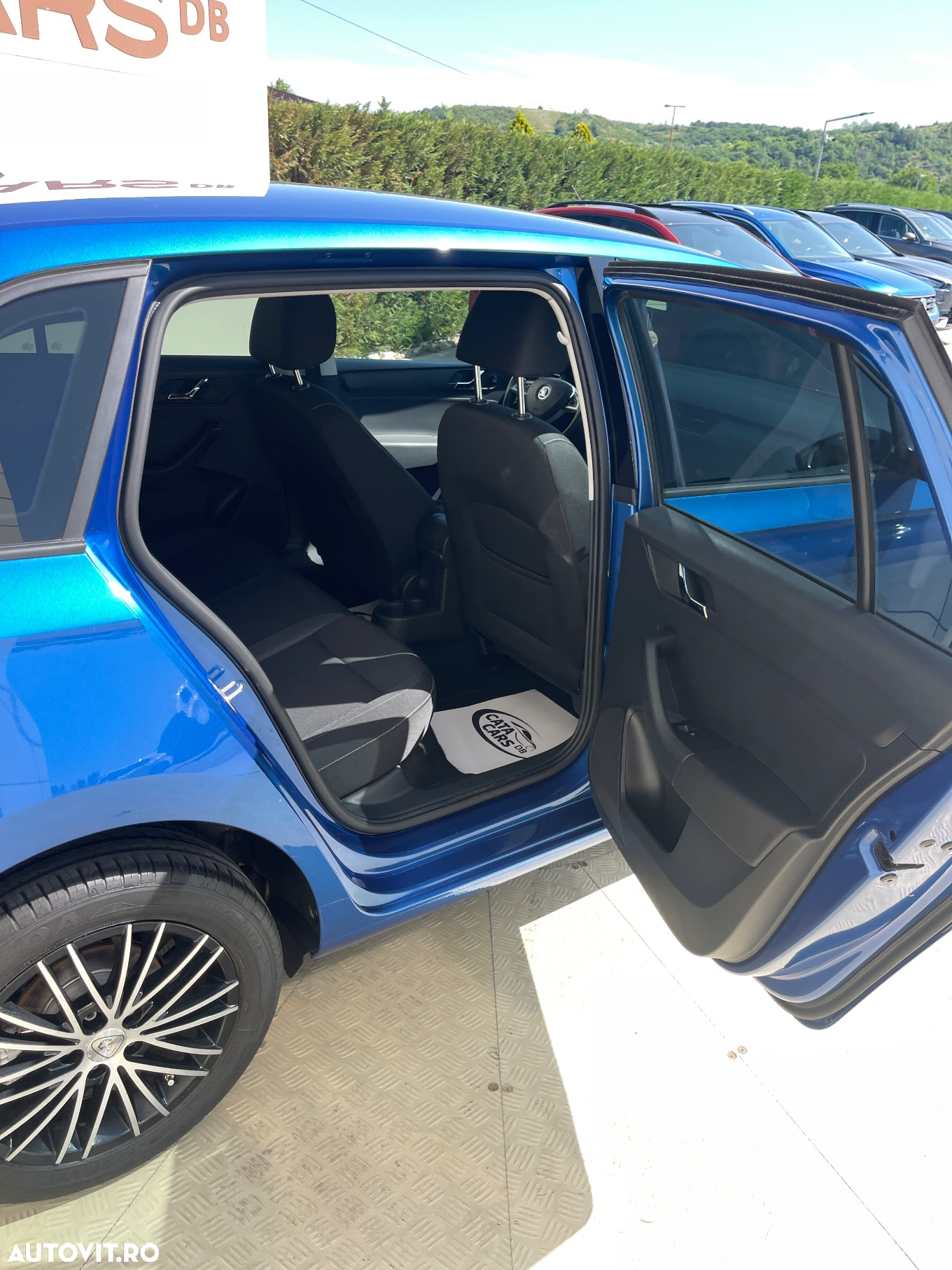 Skoda RAPID 1.6 TDI DSG Ambition - 24