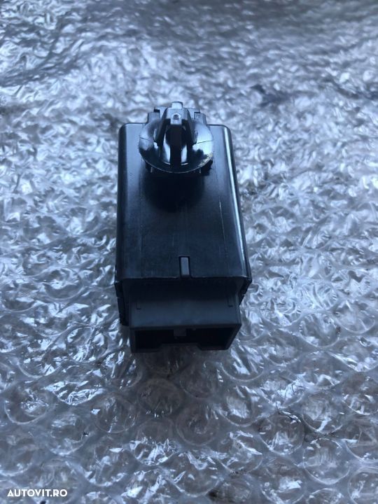 releu modul combustibil hyundai ix20 - 1
