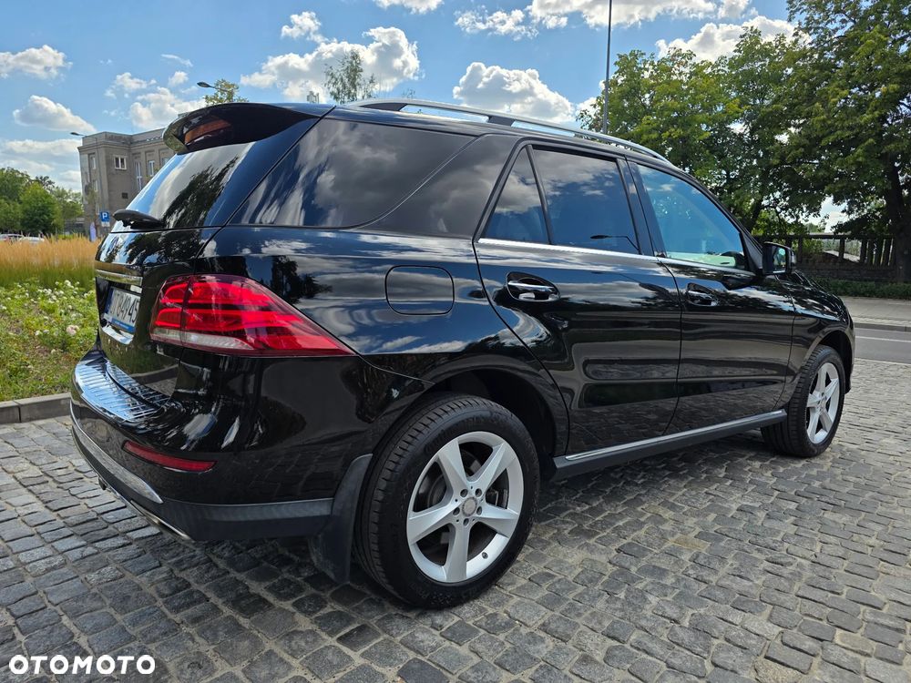 Mercedes-Benz GLE - 29