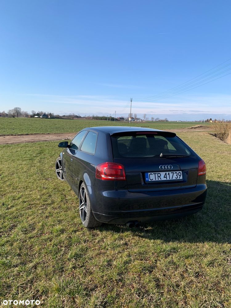 Audi A3 2.0 TDI DPF Ambiente S tronic - 4