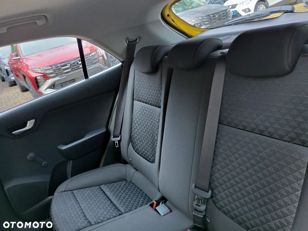 Kia Rio 1.2 M - 17