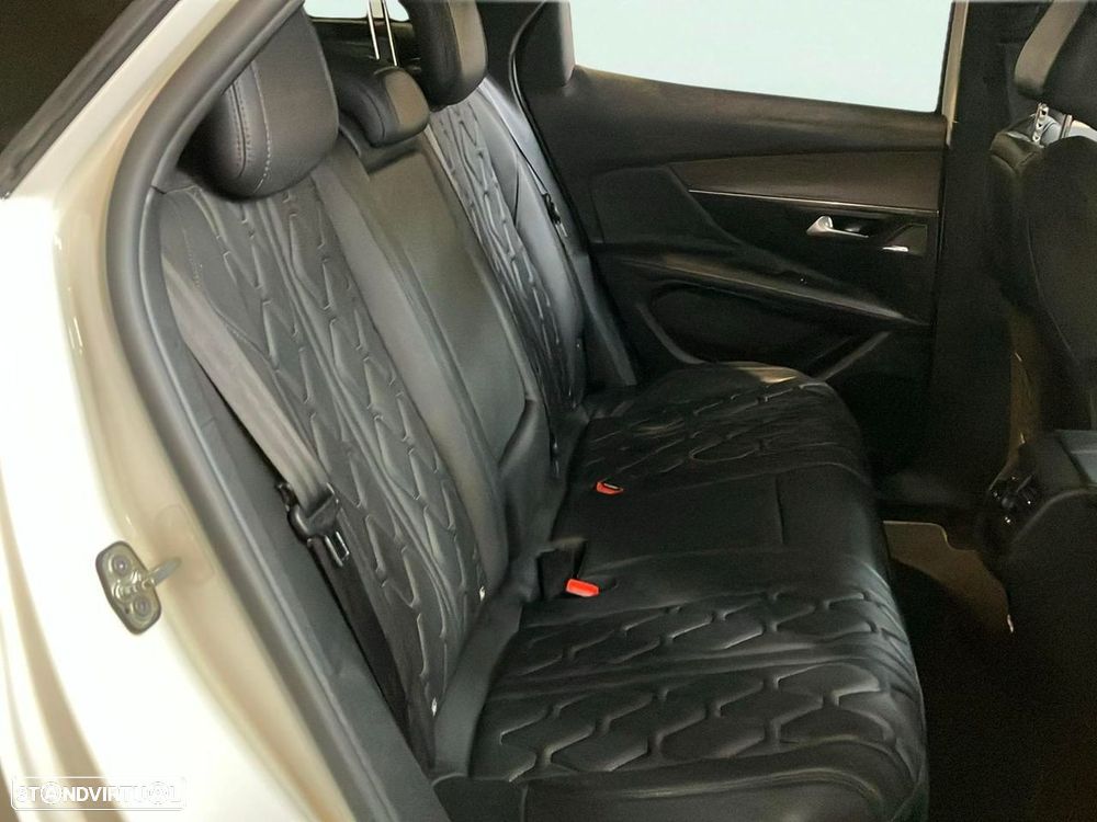 Peugeot 3008 - 16