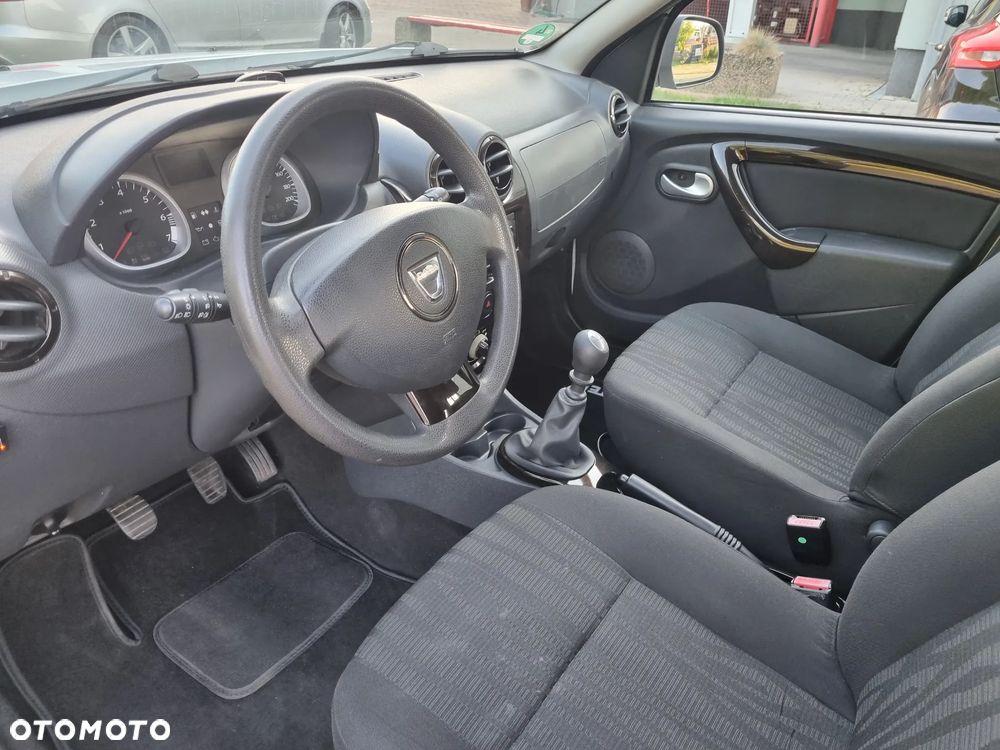 Dacia Duster 1.6 16V 105 4x4 Prestige - 21
