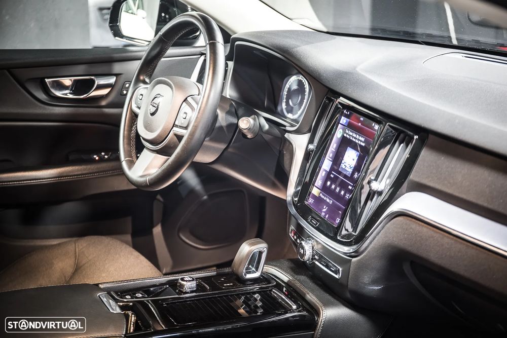 Volvo V60 2.0 T6 AWD TE Inscription Expression - 8