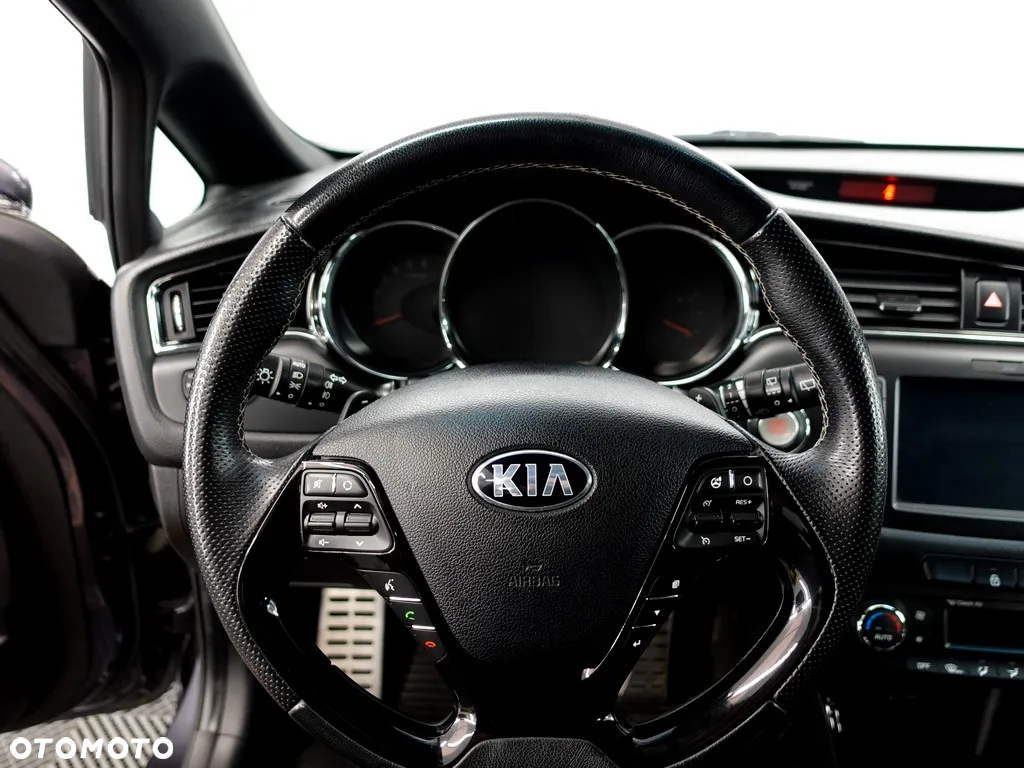 Kia Ceed 1.6 CRDi SCR GT-Line DCT - 17