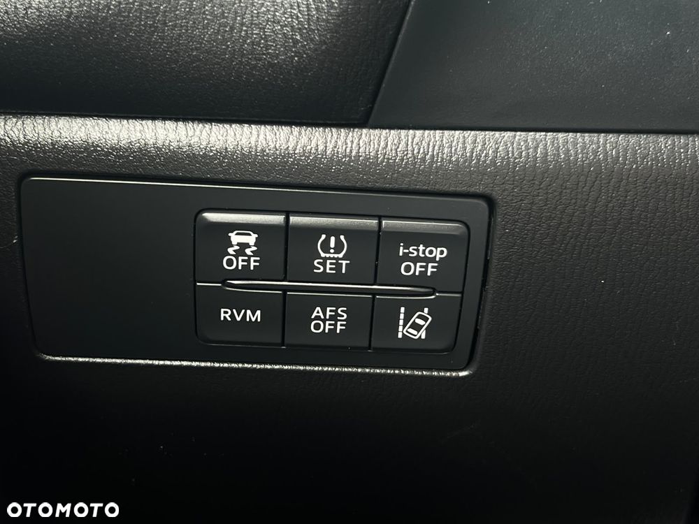 Mazda 3 SKYACTIV-D 150 Sports-Line - 24