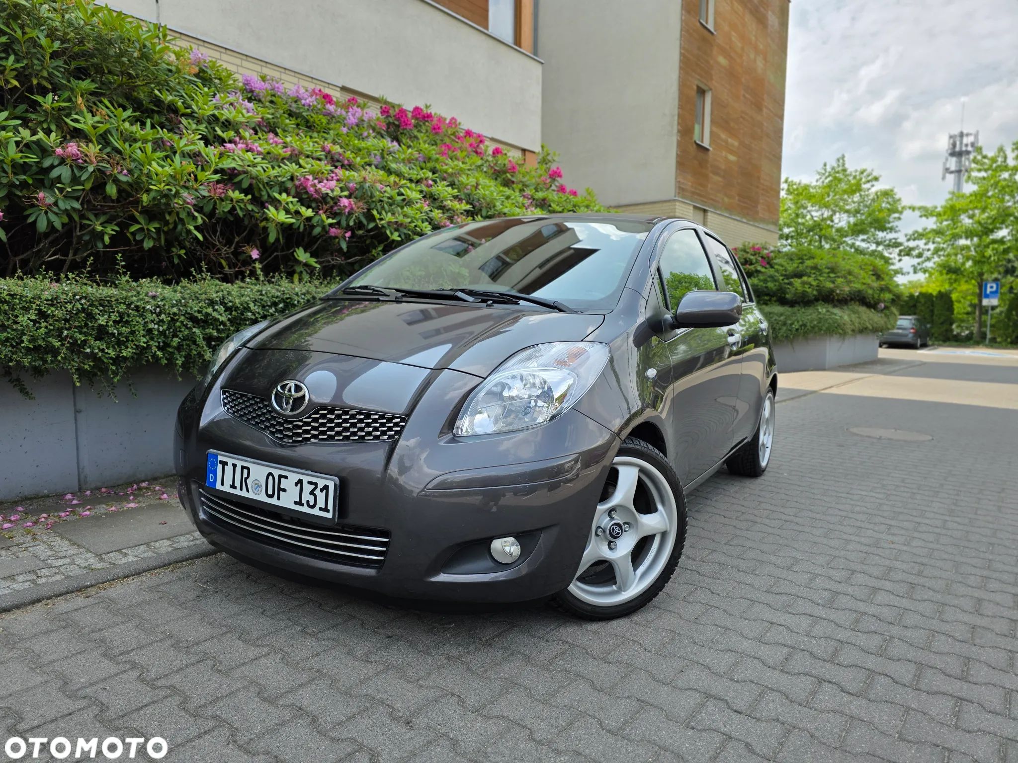 Toyota Yaris - 1