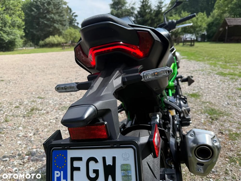 Kawasaki Z 900 - 10