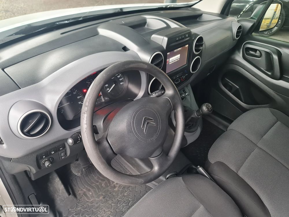Citroën BERLINGO 1.6Hdi 100CV * 3lug/ GPS/Ac/ c/IVA dedutível * - 17