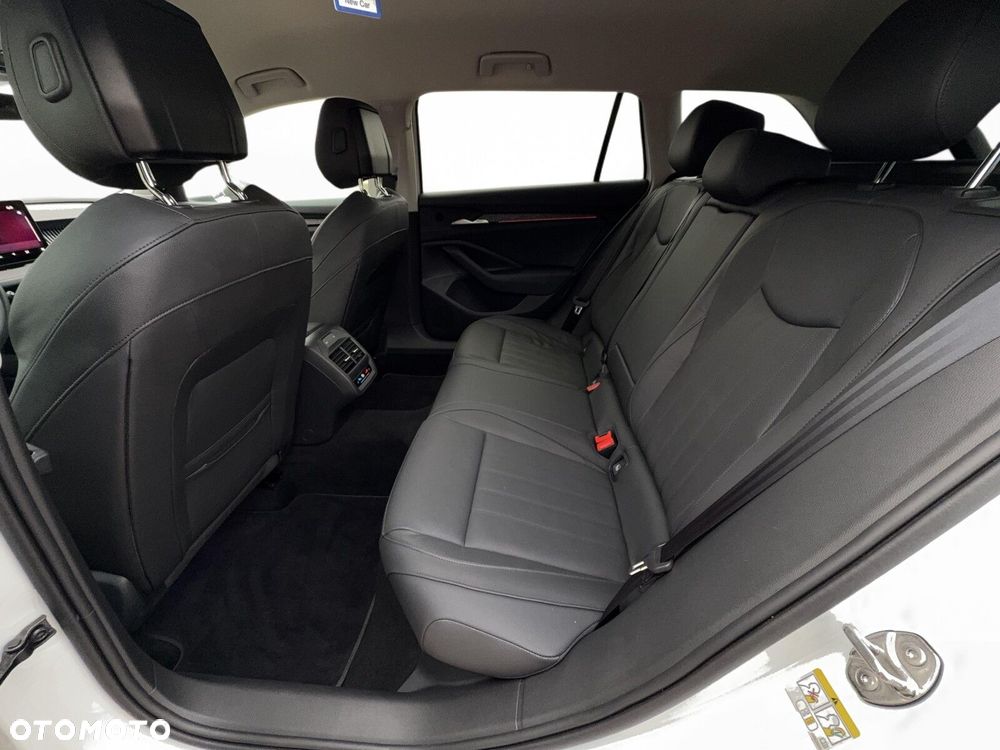 Skoda Superb 2.0 TDI SCR 4x4 Selection DSG - 28