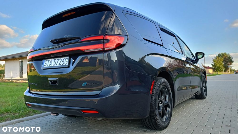 Chrysler Pacifica - 6