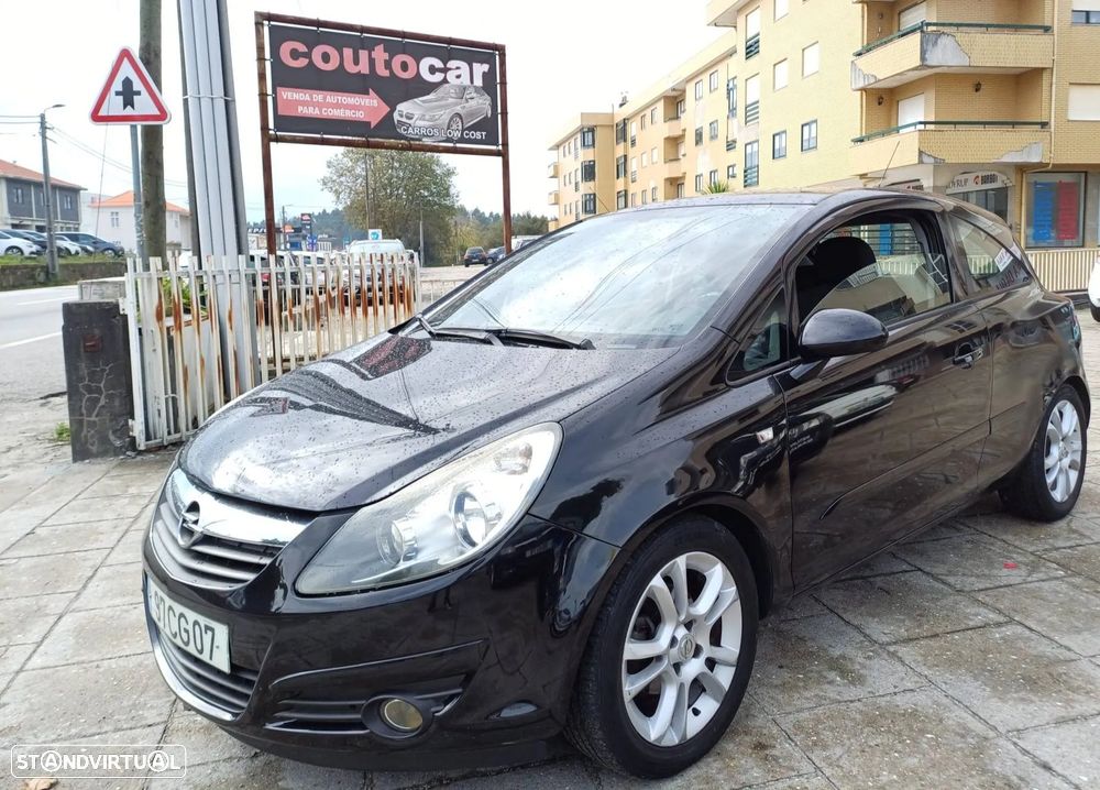 Opel Corsa 1.2 Black Edition - 1