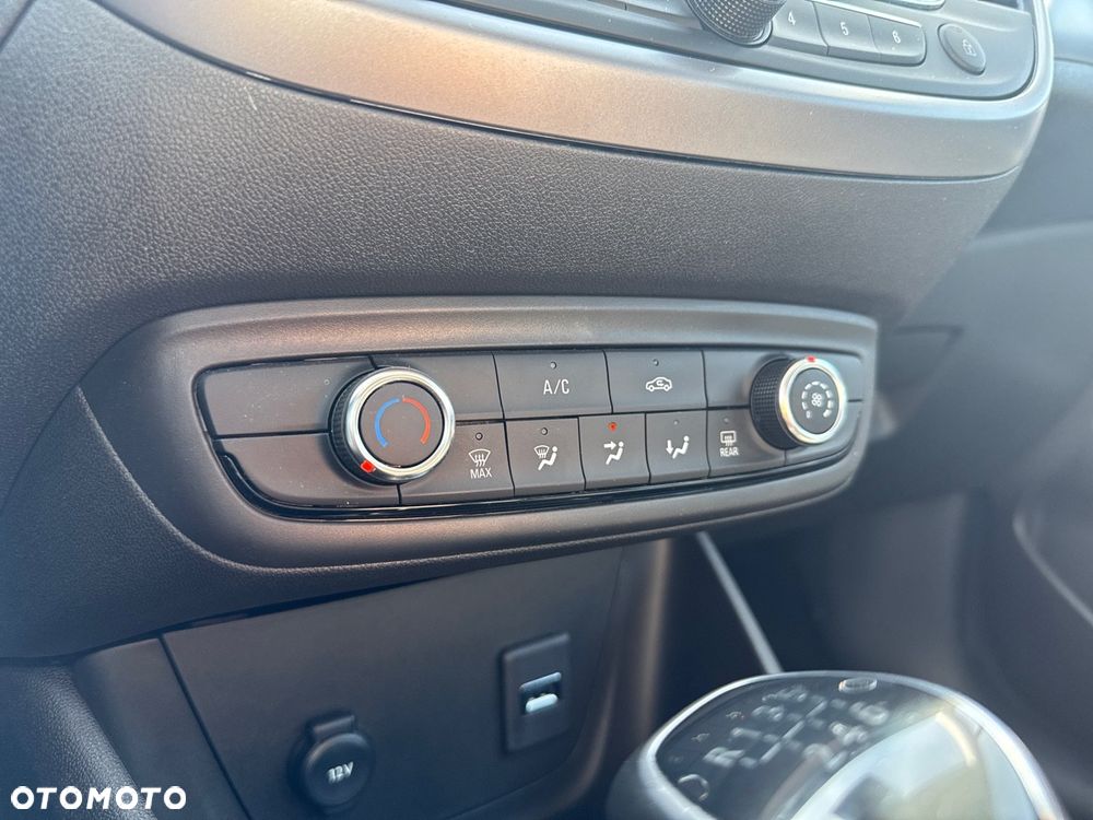 Opel Crossland X - 20